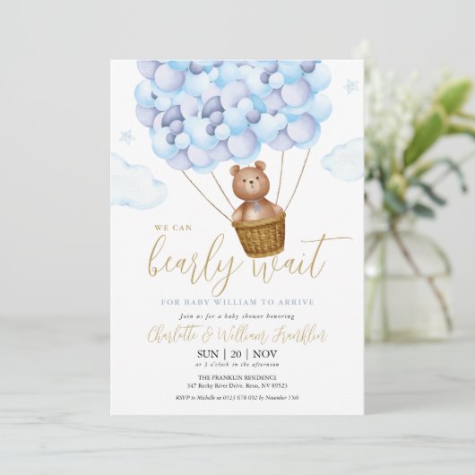 Bearly Waitテディベアーブルーボーイフォトベビーシャワー 招待状 (スタンド正面)