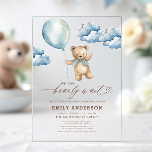 Bearly Waitニュートラルベージュ&ブルーボーイベビーシャワー アクリル招待状