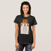 Bears Baby Bear Holding Eye Chart Artistic Opticia Tシャツ (正面フル)
