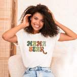 Beary Cute Woodland Mama Bear Baby Shower Tシャツ<br><div class="desc">このレトロなウッドランドのシャツでママ・ベアーが誰だか知らせろ！一致するアイテムの詳細については、コレクション全体を参照する</div>