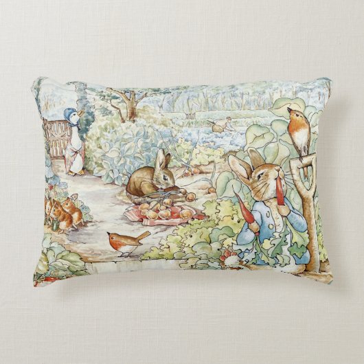 Beatrix Potter Storybook Characters Garden アクセントクッション (正面)