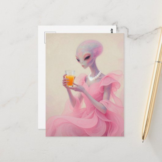 Beautiful Alien Lady in Pink With Orange Juice ポストカード (正面/裏面インサイチュ)