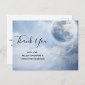 Beautiful Blue Sky with Flying Swans ポストカード (正面/裏面)