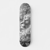Beautiful Fantasy Gray Scale Lion & Florals  スケートボード (正面)