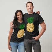 Beautiful floral pineapple men and women Hawaiian  Tシャツ (ユニセックス)