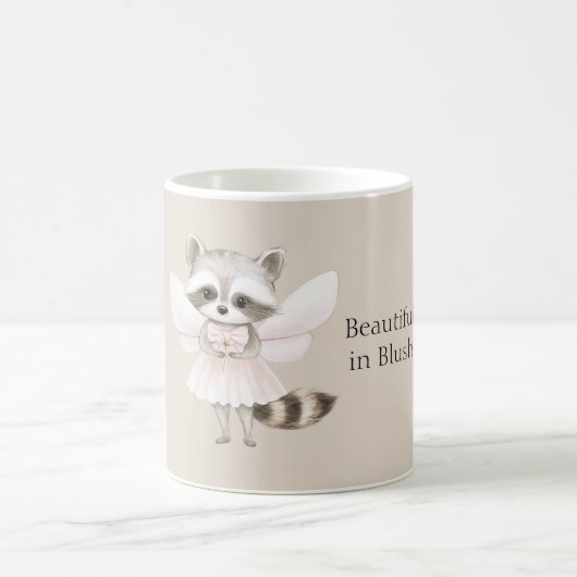 Beautiful in Blush Raccoon コーヒーマグカップ (中央)