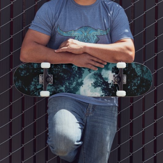 Beautiful Moon Glow Though Trees スケートボード (室外3)