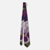 Beautiful Pansies in Purple Violet Green Yellow ネクタイ (裏面)