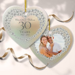 Beautiful Pearl 30th Anniversary写真 セラミックオーナメント<br><div class="desc">美しい真珠をモチーフにしたシックな30周年記念結婚品は、真珠の背景に特別な真珠の記念日の情報をパーソナライズされた載せ、裏面に特別な写真を撮ることができる。Thisisnomeによる設計©</div>