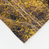 BEAUTIFUL PINE TREE FOREST フリースブランケット (角)