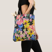 Beautiful Summer flowers with roses. Floral seamle トートバッグ (クローズアップ)