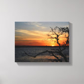 Beautiful sunset over the river キャンバスプリント (正面)