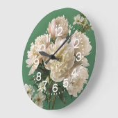 Beautiful White & Pink Peonies On Green Background ラージ壁時計 (傾斜)