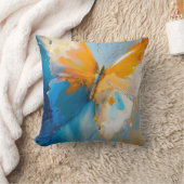 Becoming Light – Abstract Butterfly In Motion クッション (ブランケット)