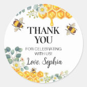 Beeステッカーラベル誕生日ベビーシャワー ラウンドシール (正面)