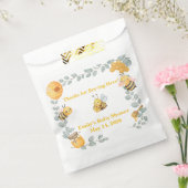 Bee ベビーシャワーのお返し袋 フェイバーバッグ (封をした状態)