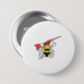 Bee at Darts with Dart.PNG 缶バッジ (正面&裏面)