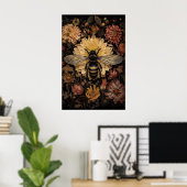 Bee In Dark Flower, Wild Moody Bumlebee Print ポスター (ホームオフィス)