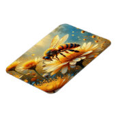 Bee in the flower garden マグネット (左側)