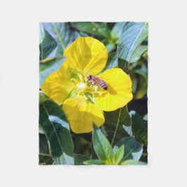 Bee-ing Productive フリースブランケット