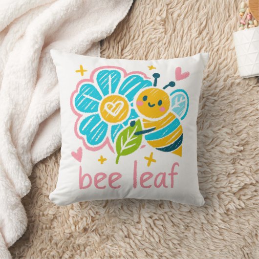 Bee Leaf' Crayon Art: Happy Bumblebee Animal Lover クッション (ブランケット)