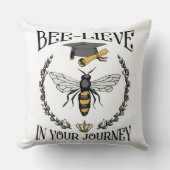 Bee-lieve in Your Journey Bee卒業記念 クッション (正面)