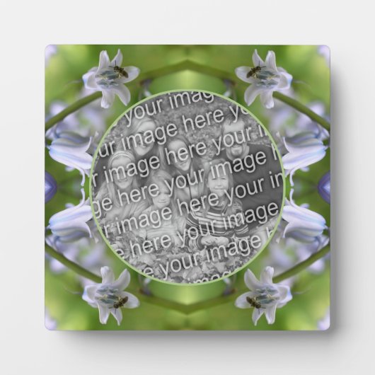 Bee On Bluebell Flower自分の写真を追加 フォトプラーク (正面)