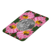 Bee On Pinkデイジー花枠あなたの写真を追加 マグネット (左側)