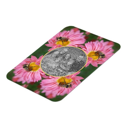 Bee On Pinkデイジー花枠あなたの写真を追加 マグネット (左側)