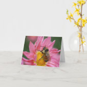 Bee On Pink Daisy Flower Photography Note カード (黄色い花)