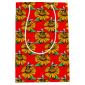 Bee on Sunflower Flower Pattern Design Red  ミディアムペーパーバッグ (正面)