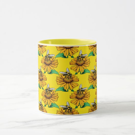 Bee on Sunflower Flower Pattern Design Yellow  マグカップ (中央)
