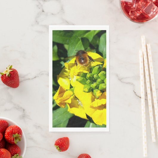 Bee on Yellow Flowers (インサイチュ)