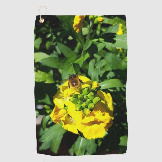 Bee on Yellow Flowers ゴルフタオル (正面)