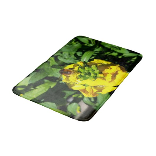 Bee on Yellow Flowers バスマット (アングル)