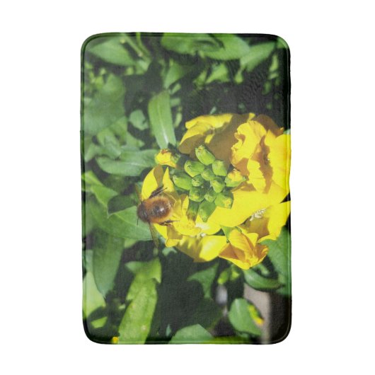 Bee on Yellow Flowers バスマット (正面縦)