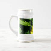 Bee on Yellow Flowers ビールジョッキ (左)