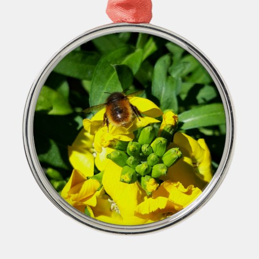Bee on Yellow Flowers メタルオーナメント (正面)