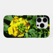 Bee on Yellow Flowers iPhoneケース (裏面横)