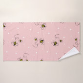 Bee seamless pattern on pastel background. Vintage バスタオル (バスタオル)