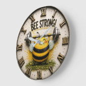 Bee Strong Funny Gym Motivational Fitness Decor ラージ壁時計 (傾斜)