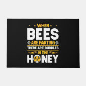 Beekeeper Gift | When Bees Are Farting ドアマット (正面)