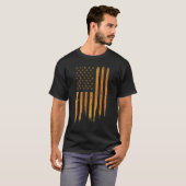Beekeeping American Flag Honeycomb Honey Bees Beek Tシャツ (正面フル)