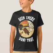 Been There Done That Drunk Racoon Funny Bathroom D Tシャツ (正面)