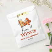 Beer and Wings Birthday Party フェイバーバッグ (封をした状態)