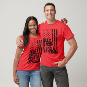Beer Bacon Guns Freedom USA BBQ American Flag Drin Tシャツ (ユニセックス)