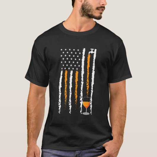 Beer Crafting Brewery Patriotic American Flag 4th  Tシャツ (正面)