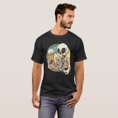 Beer drinking cigar smoking drunk skeleton tシャツ (正面フル)