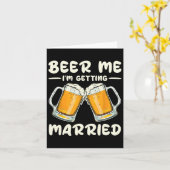 Beer Me結婚する新郎新婦の独身者W カード (黄色い花)