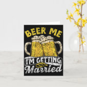 Beer Me I'To Getting Marshedパーティー新郎新婦バッハ カード (黄色い花)